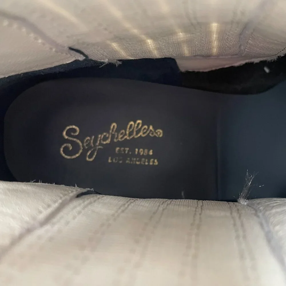 Seychelles Exit Strategy White Leather Ankle Bootie - Picture 8 of 9